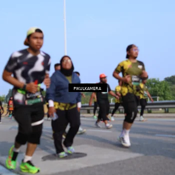 Runner Photo 6328782