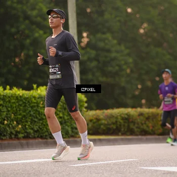 Runner Photo 6328788
