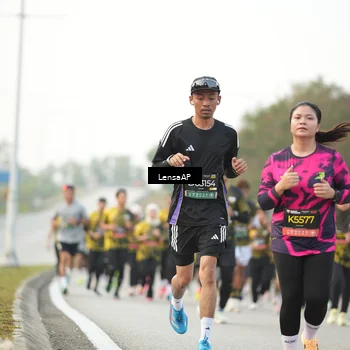 Runner Photo 6328792