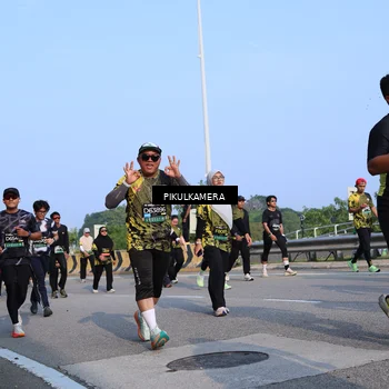 Runner Photo 6328865