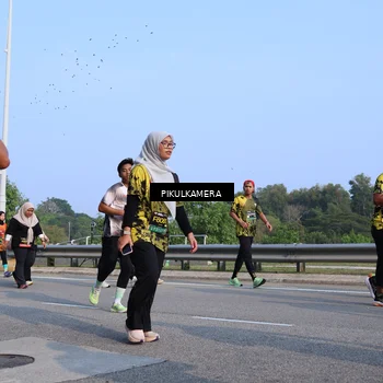 Runner Photo 6328947
