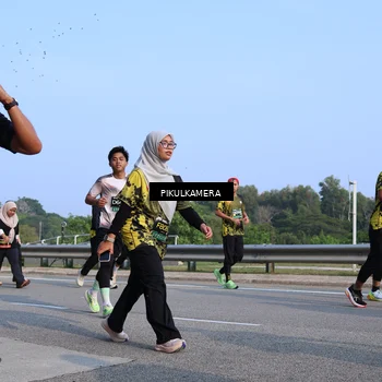 Runner Photo 6328992