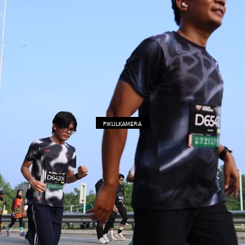 Runner Photo 6329042