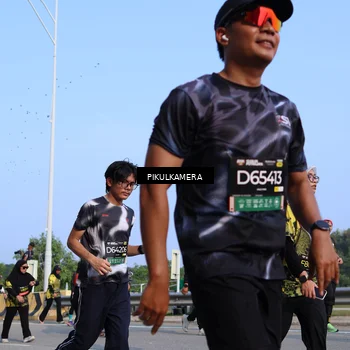 Runner Photo 6329048