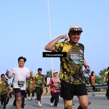 Runner Photo 6329070