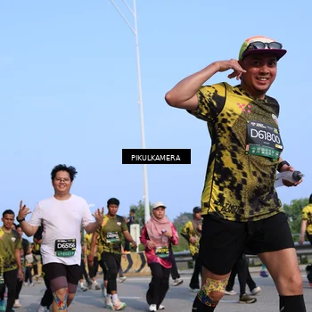 Runner Photo 6329115