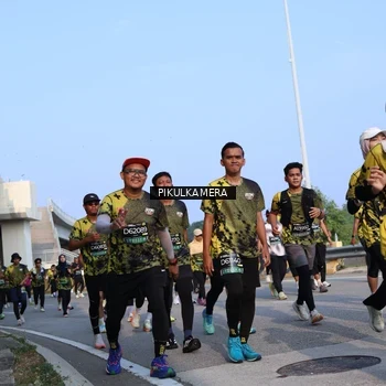 Runner Photo 6329219