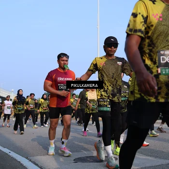Runner Photo 6329271