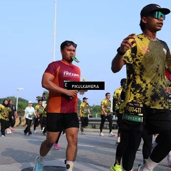 Runner Photo 6329280