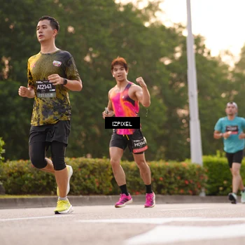 Runner Photo 6329380