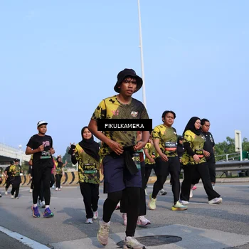 Runner Photo 6329419