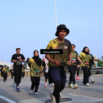 Runner Photo 6329475