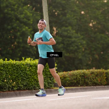 Runner Photo 6329476