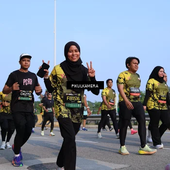 Runner Photo 6329493