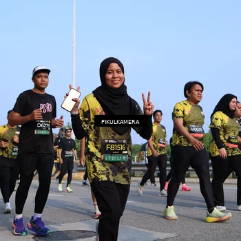 Runner Photo 6329496