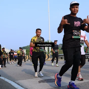 Runner Photo 6329525