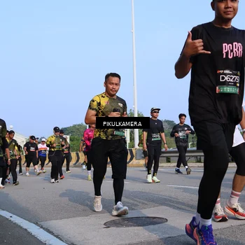 Runner Photo 6329557