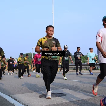 Runner Photo 6329570