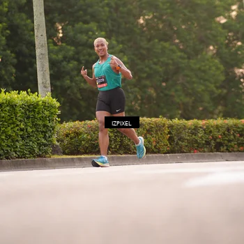 Runner Photo 6329575