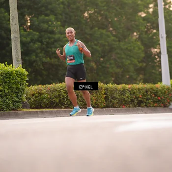 Runner Photo 6329577