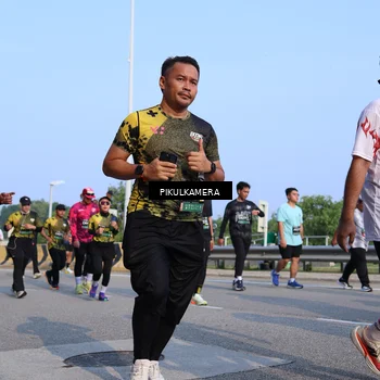 Runner Photo 6329587