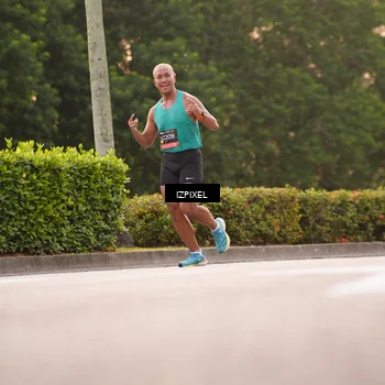 Runner Photo 6329610