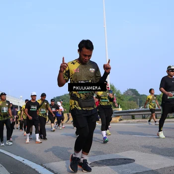 Runner Photo 6329613