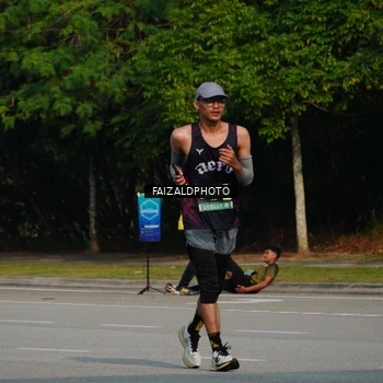 Runner Photo 6329756