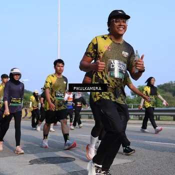 Runner Photo 6329845