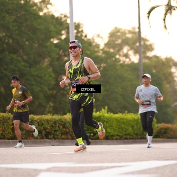 Runner Photo 6329872