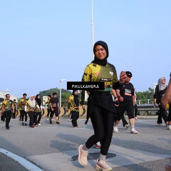 Runner Photo 6329900