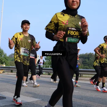 Runner Photo 6329949