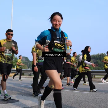 Runner Photo 6330007