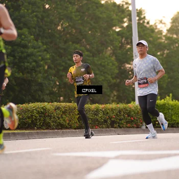 Runner Photo 6330034
