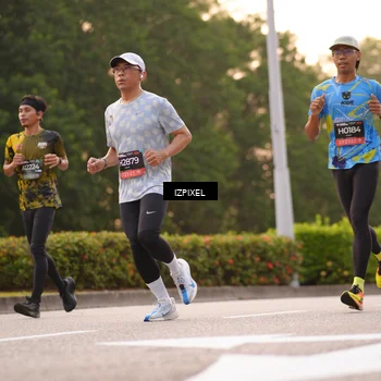 Runner Photo 6330086