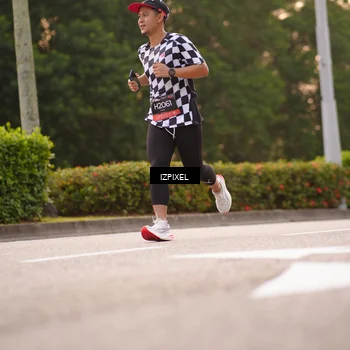 Runner Photo 6330112