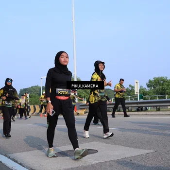 Runner Photo 6330130
