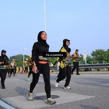 Runner Photo 6330156