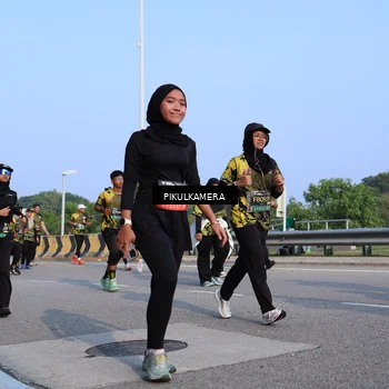 Runner Photo 6330179