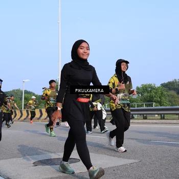 Runner Photo 6330192