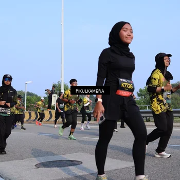 Runner Photo 6330196