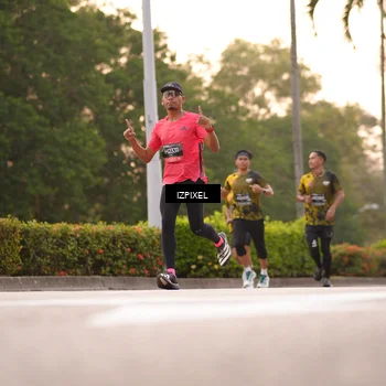 Runner Photo 6330215