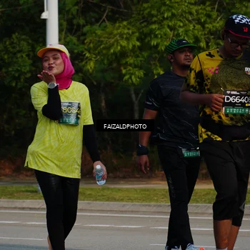 Runner Photo 6330223