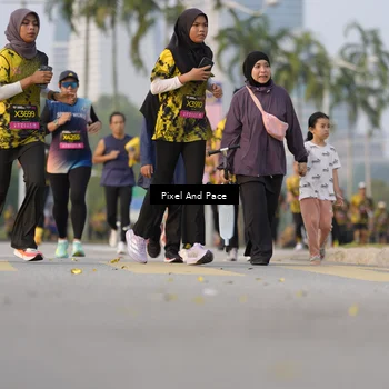 Runner Photo 6330251
