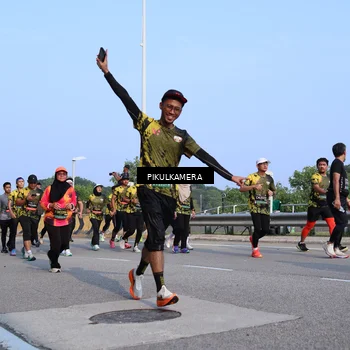 Runner Photo 6330338