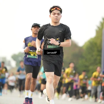 Runner Photo 6330398