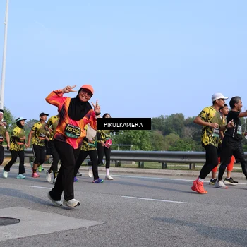 Runner Photo 6330415