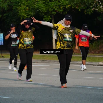 Runner Photo 6330417