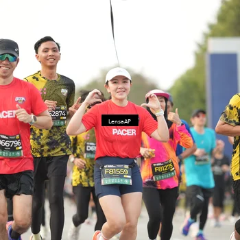 Runner Photo 6330442