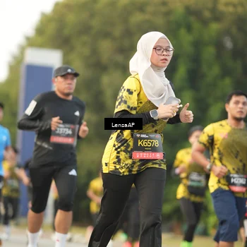 Runner Photo 6330467